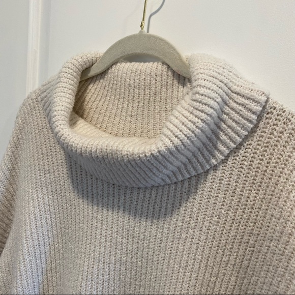 Slouchy Turtleneck Sweater - Cream - Picture 5 of 7